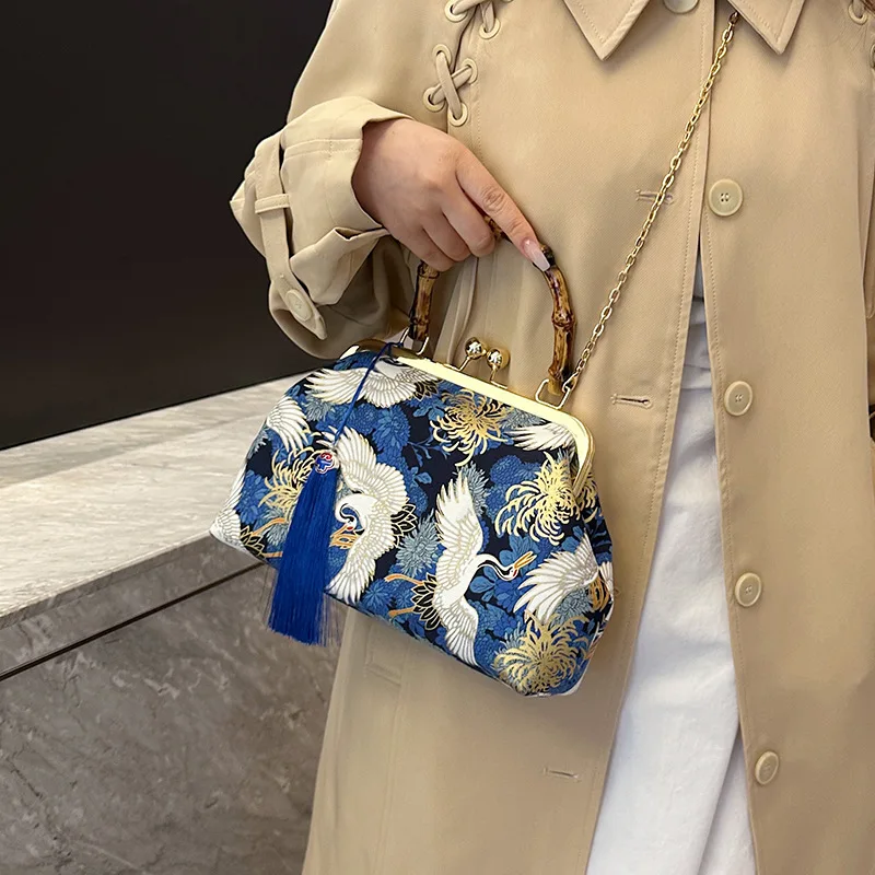 Рисунок 5 - Женская винтажная сумка-кошелек с бахромой