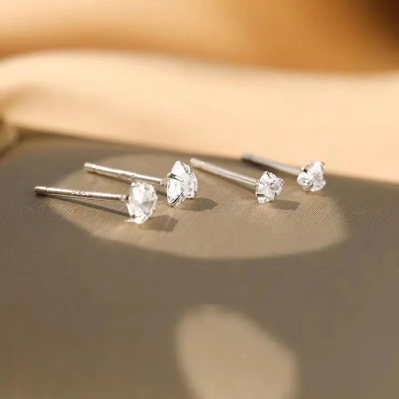 

Sterling 999 Silver Light Luxury Heart Zircon Earrings Women's Ear Sticks Holes Simple Fashion Jewelry
