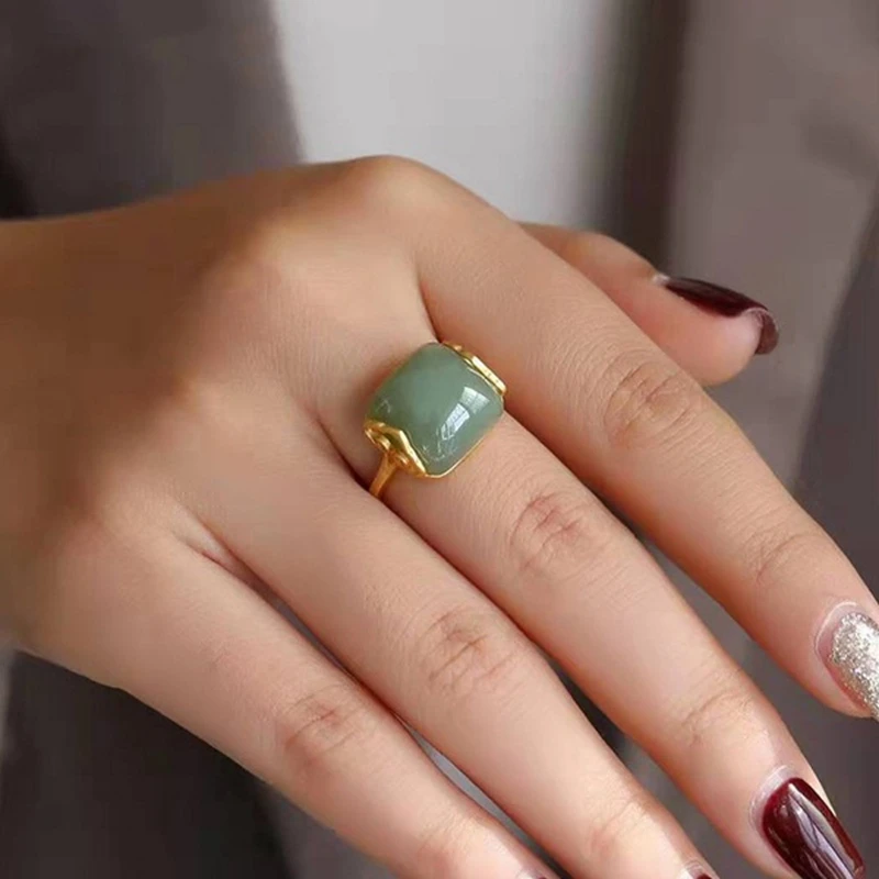 Women's Gold Color Plated Inlaid Green Stone Ring Vintage Fashion Adjustable Rings for Bride Wedding Jewelry Friendship Gift