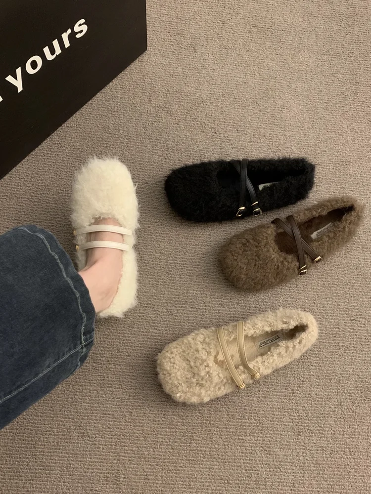 Женские демисезонные кроссовки Modis на шнуровке