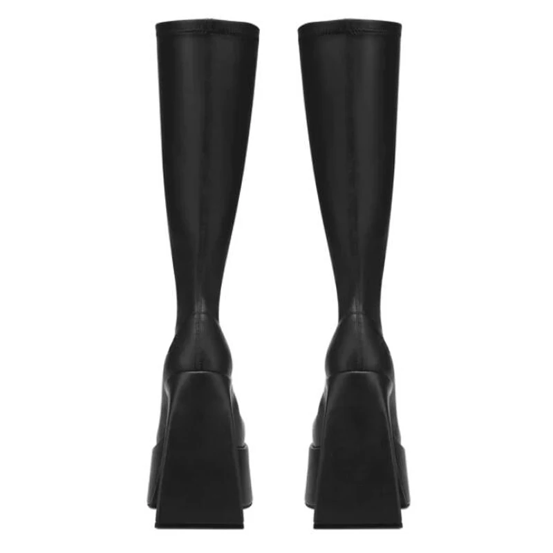 Женские эластичные сапоги до колена на платформе и высоком массивном каблуке в