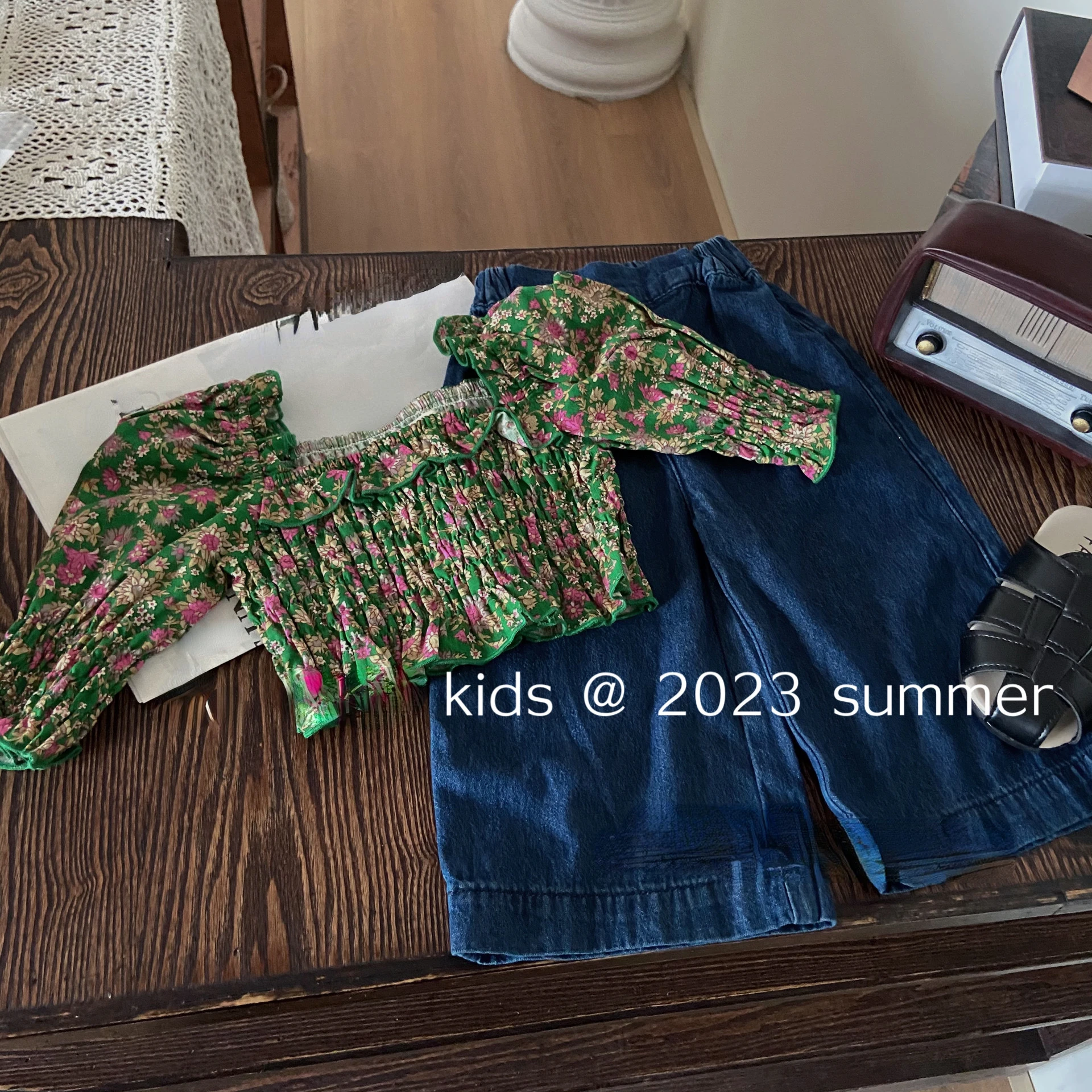 

1 2023 New Girls Clothing Sets Summer Kids Clothes Long Sleeve Floral Print Shirts Demin Pants 2pcs Children Clothing