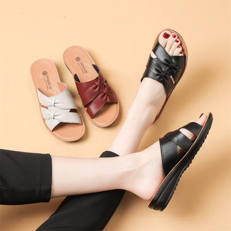 

Q101 first layer cowhide mother slippers women's new summer outer wear soft bottom non-slip 2022 genuine leather sandals for mid