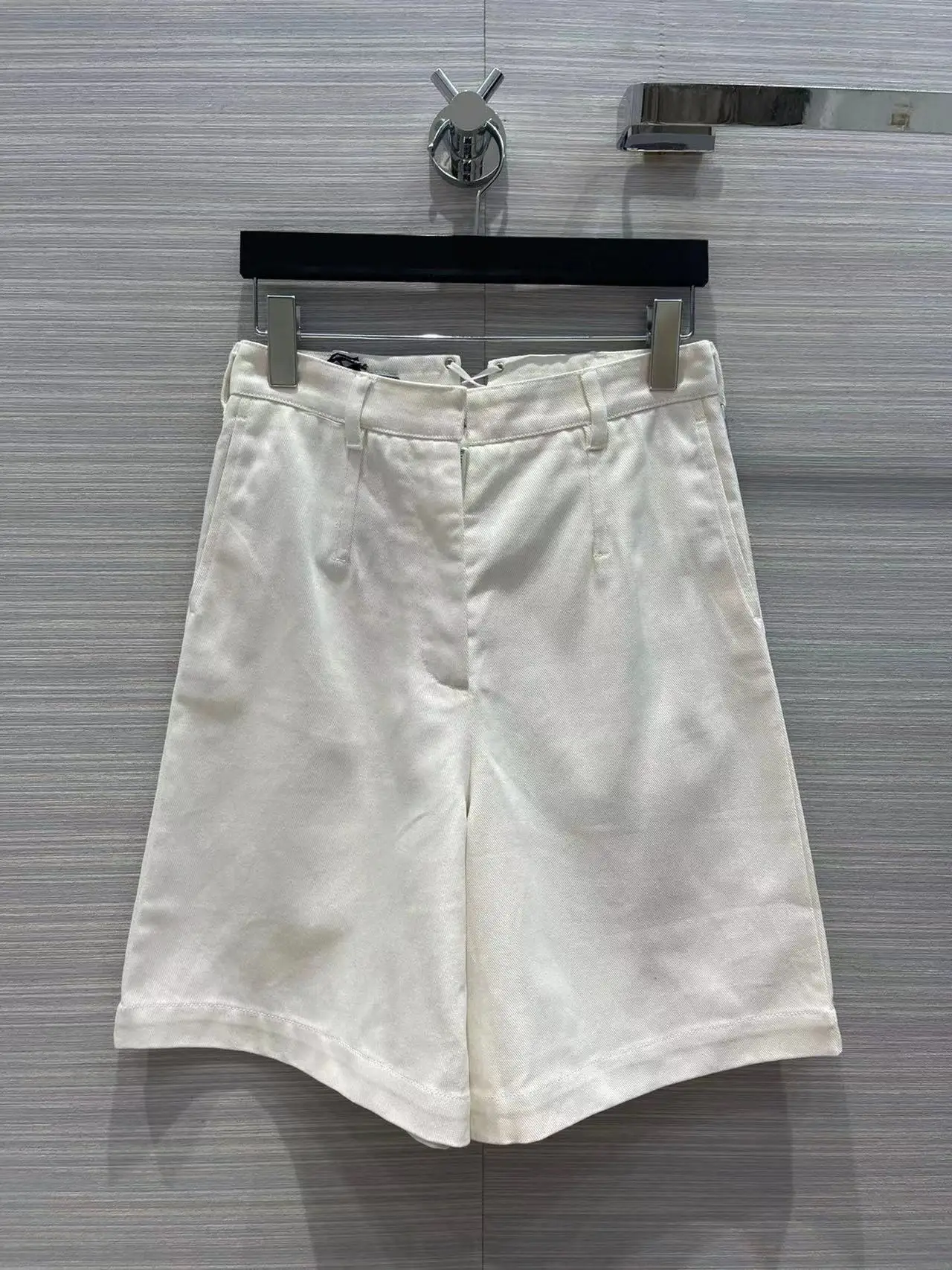 High Quality Women's Shorts Casual Solid White / Black Vacation Fashion Runway Summer 2022 New Shorts