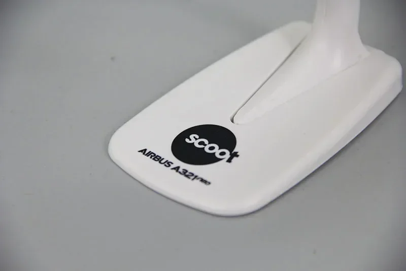 Модель самолета HYINUO A321NEO SCOOT Airlines 1:200 |