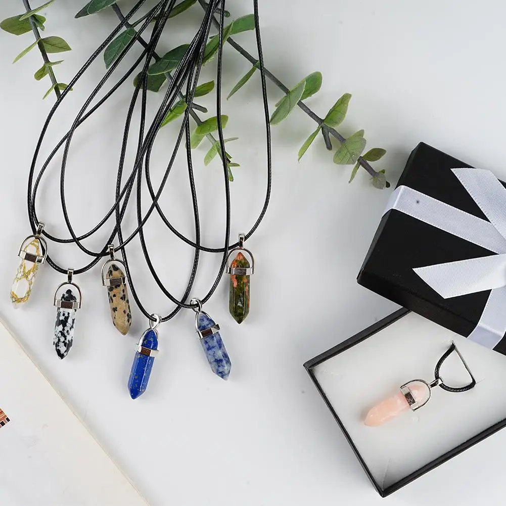 Ожерелье из натурального камня с кулоном в виде гексагональной колонны | Дом и