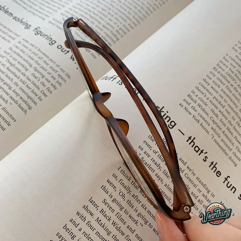 Женские очки от синего света овальной формы