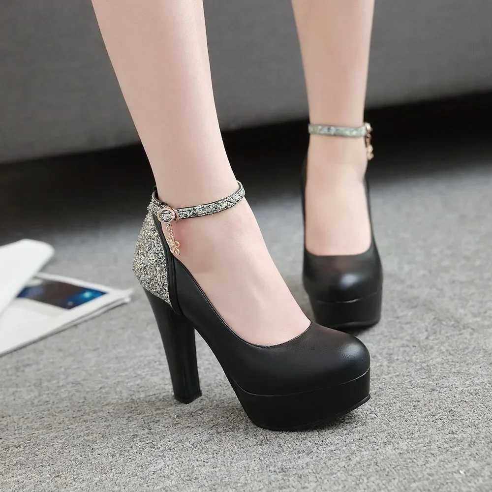 Рисунок 3 - Новые женские туфли на высоком каблуке