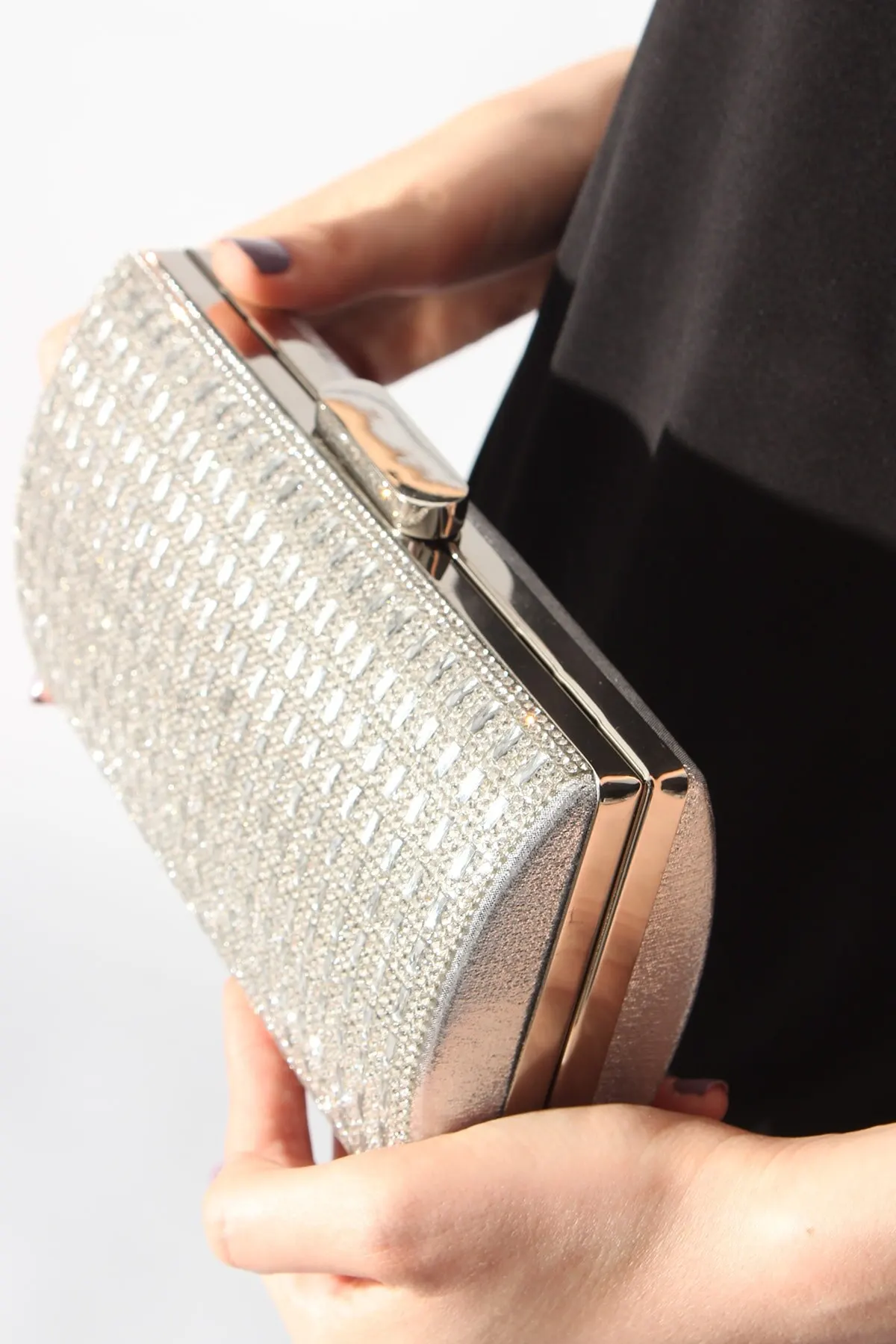 

Fashion Style Glass Silver Evening Bag