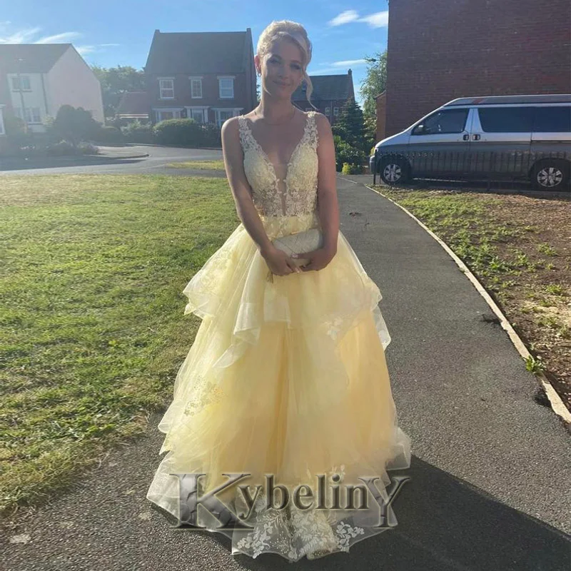 

Kybeliny Yellow Aline Evening Dresses V-Neck Pleated Prom Robe De Soiree Graduation Celebrity Vestidos Fiesta Women Formal