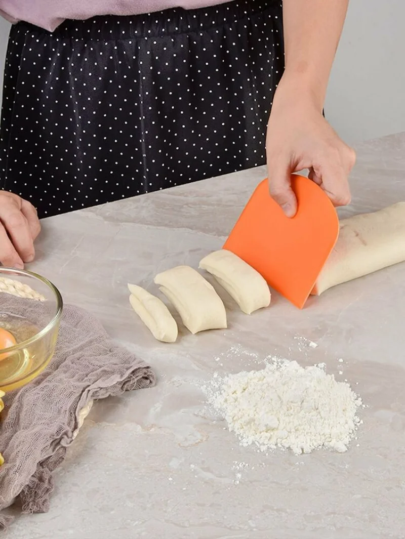 

New 1pc Dough Cutter Plastic Dough