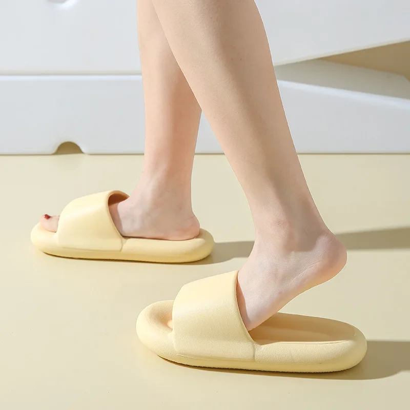 Summer Simple Couple Home Indoor Sandals And Slippers Casual And Versatile Non-slip Bathroom Bathe Comfortable High-end Slippers