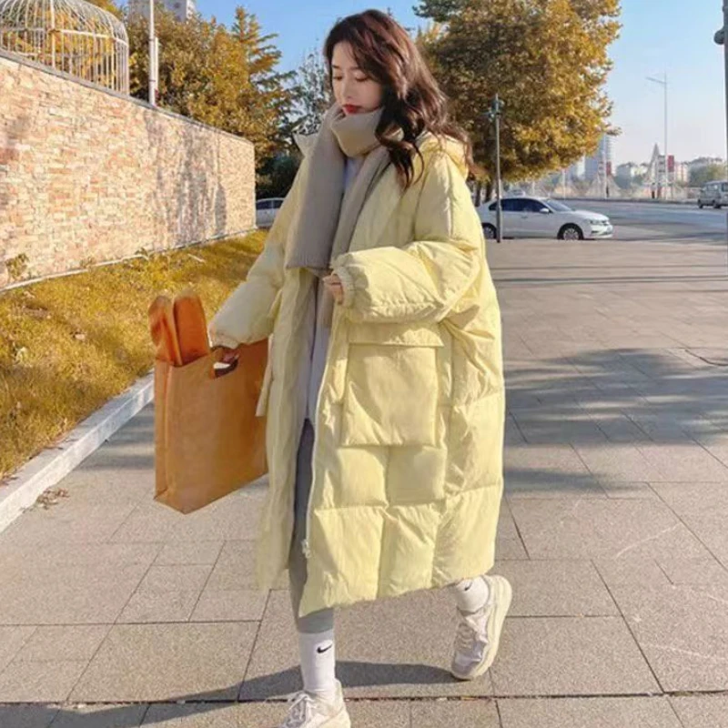 Женские парки средней длины с капюшоном