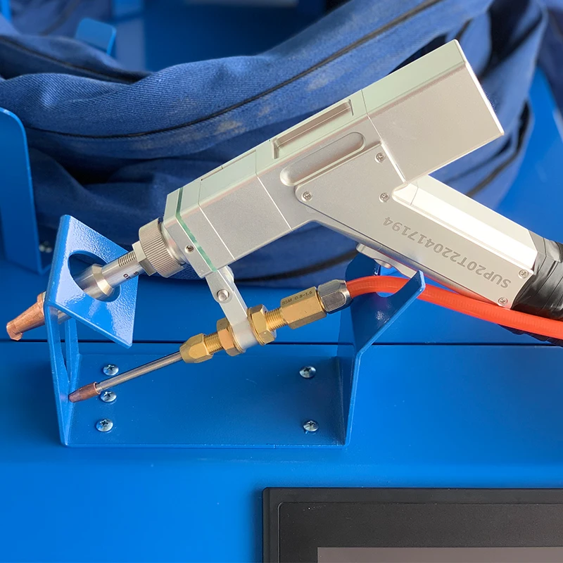 Первоклассный лазерный сварочный аппарат пистолет со сварной головкой