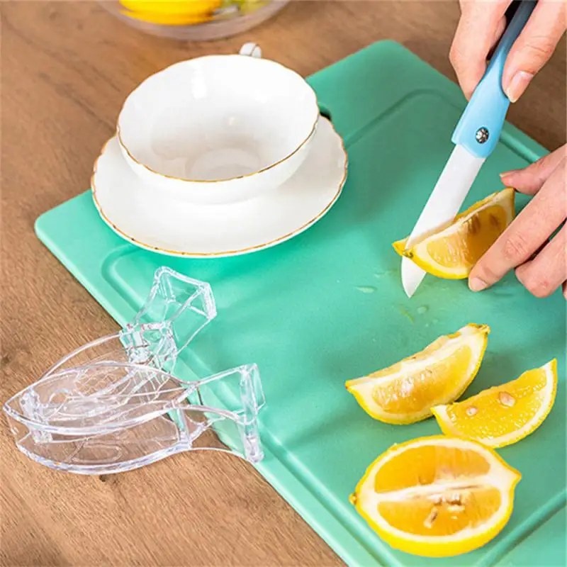 

New Acrylic Lemon Squeezer Hand Held Lemon Juicer Fish Shape Manual Orange Citrus Press Juicer Squeeze Kitchen Tools