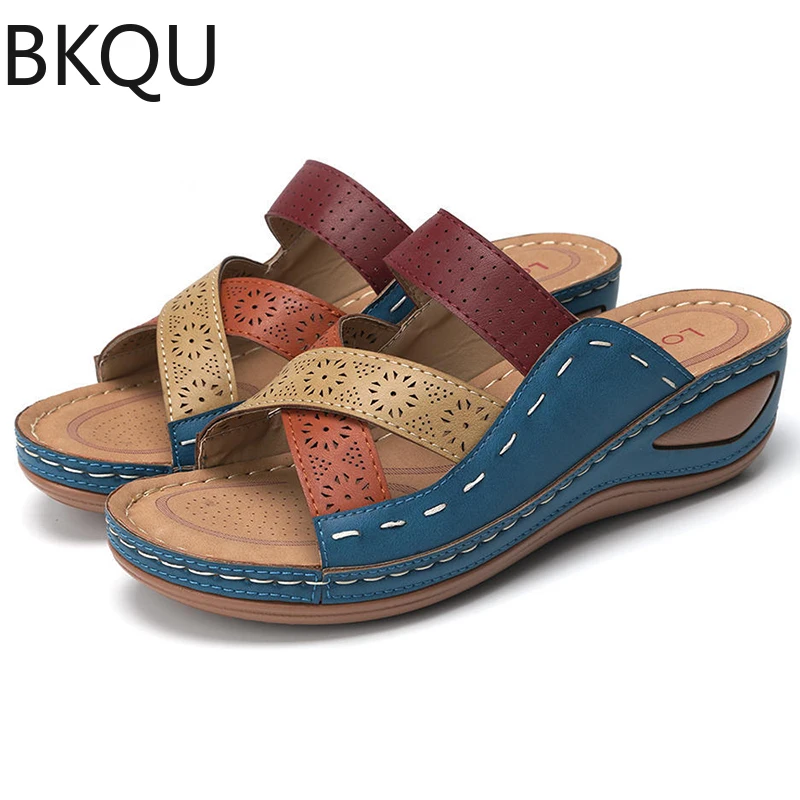 

Сандалии женские на танкетке, Босоножки на каблуке, модная повседневная пляжная обувь, шлепанцы, лето 2023