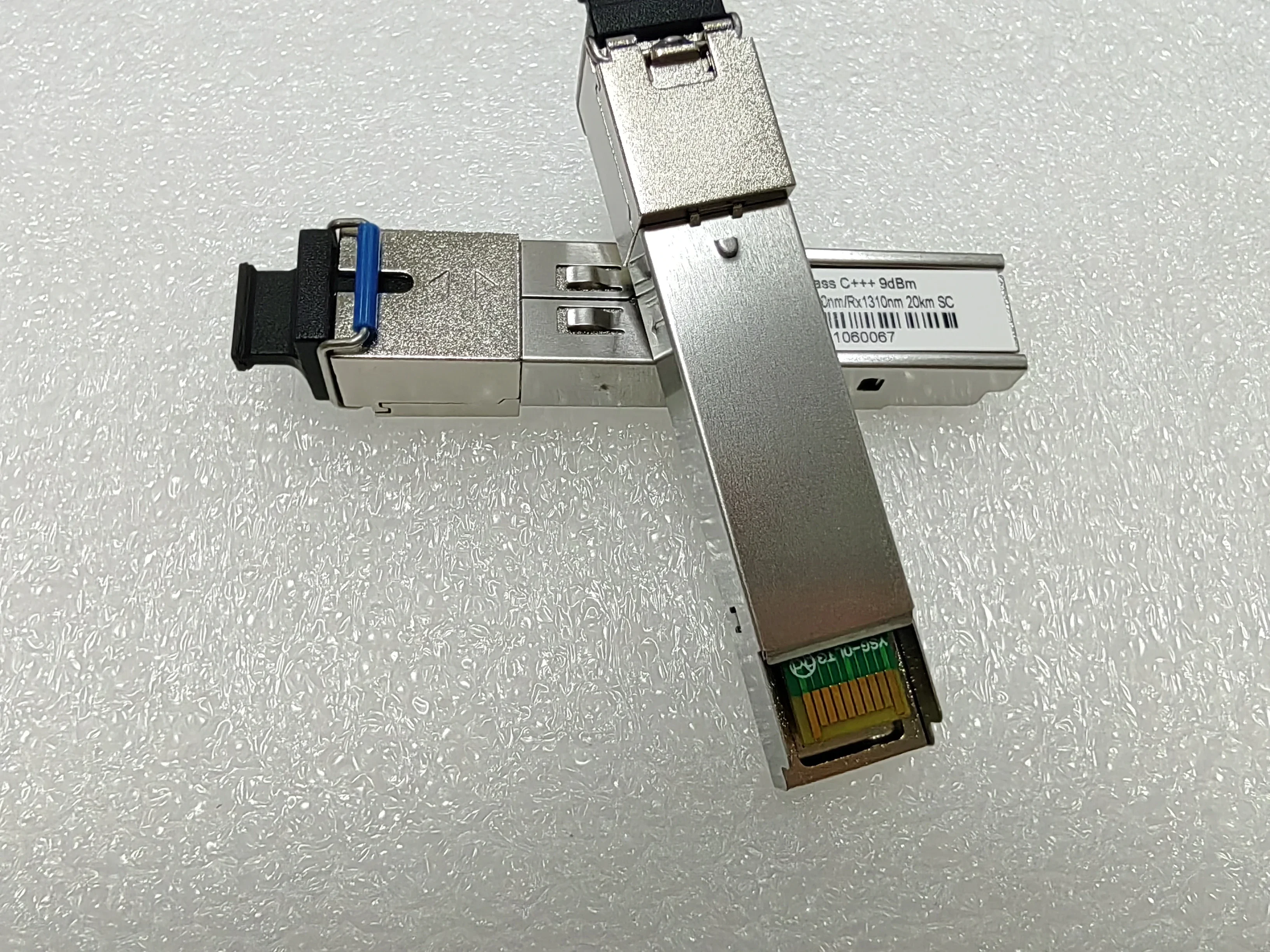Фото 1,25 Гбит/с/2,5 Гбит/с SFP C+++ 7/8/9 дБм SC UPC Оптический модуль PON 1310/1490 нм Максимальное расстояние 20 км Трансивер, с GPON OLT VSOL HIOSO №3