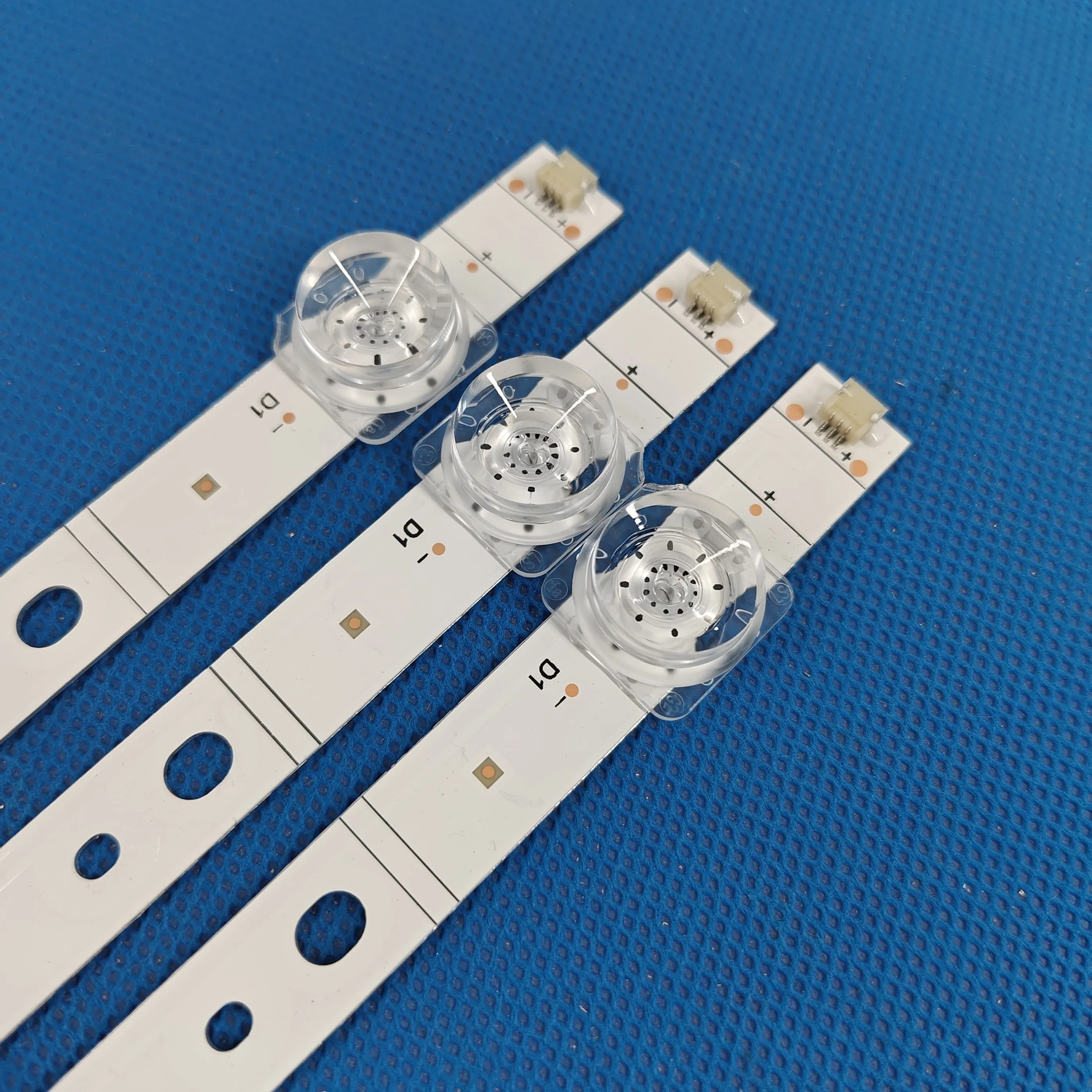 

Светодиодная лента Hisense 3 штуки