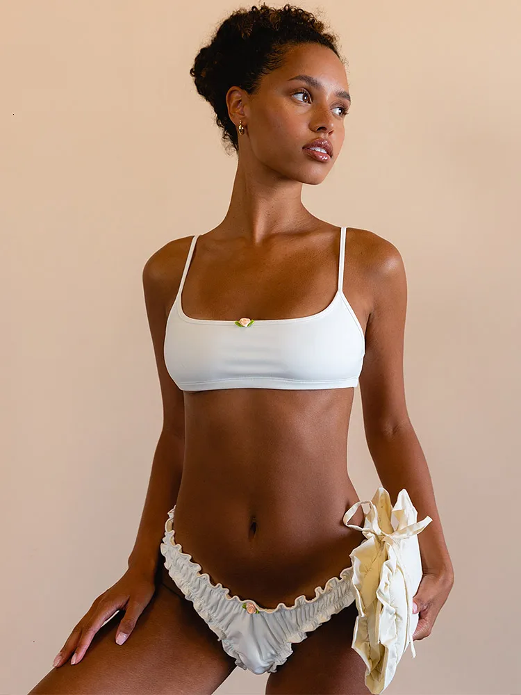 My Mum Made It/Mmmi Sweet Rose Decoration Split Bikinis Thong Set