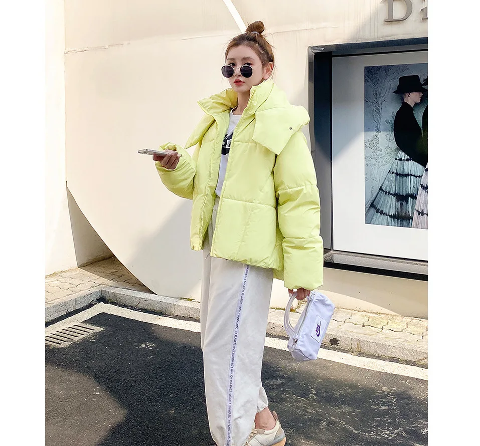 2022 Winter New Korean Version Puffy Hooded Bread Down Padded Jacket Women's Thickened Loose Small Short Jacket Winter Coat