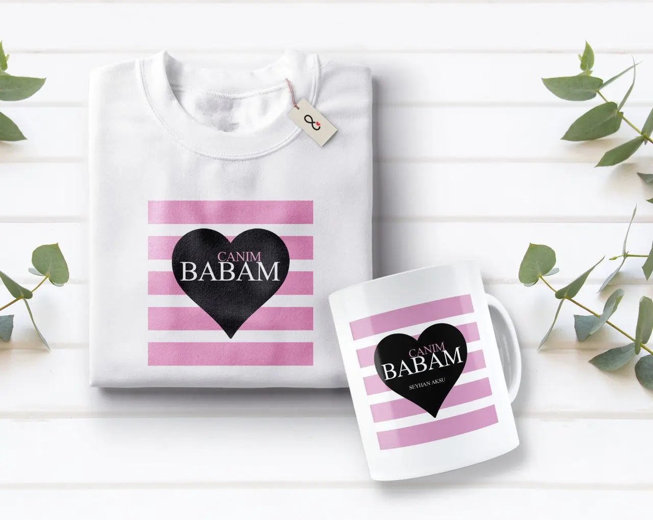 

Персонализированная белая футболка с кружкой Dear Dad Design Seti-1