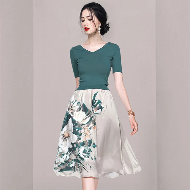 

High Quality New Lady Set V Neck Knitting Short Sleeve Tops + Floral Print Ladies A-word Skirt Summer Slim Fashion 2 Piece Set