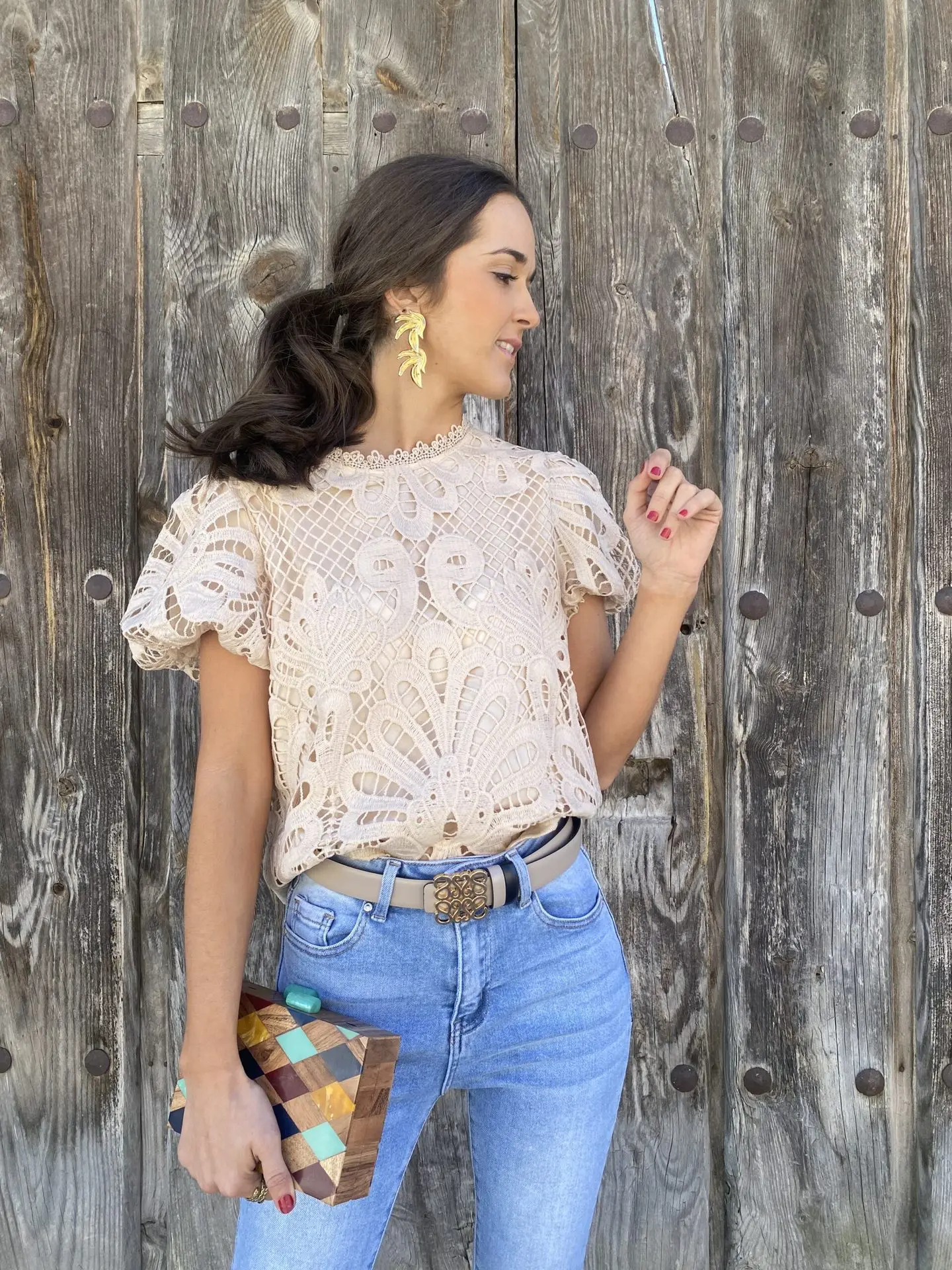 Белые кружевные блузки с вышивкой рубашки женские повседневные модные пуловеры