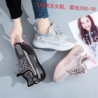 

WOMAN Thick-soled Sports Comfortable Non-slip Wholesale Low-cost Stock Shoes