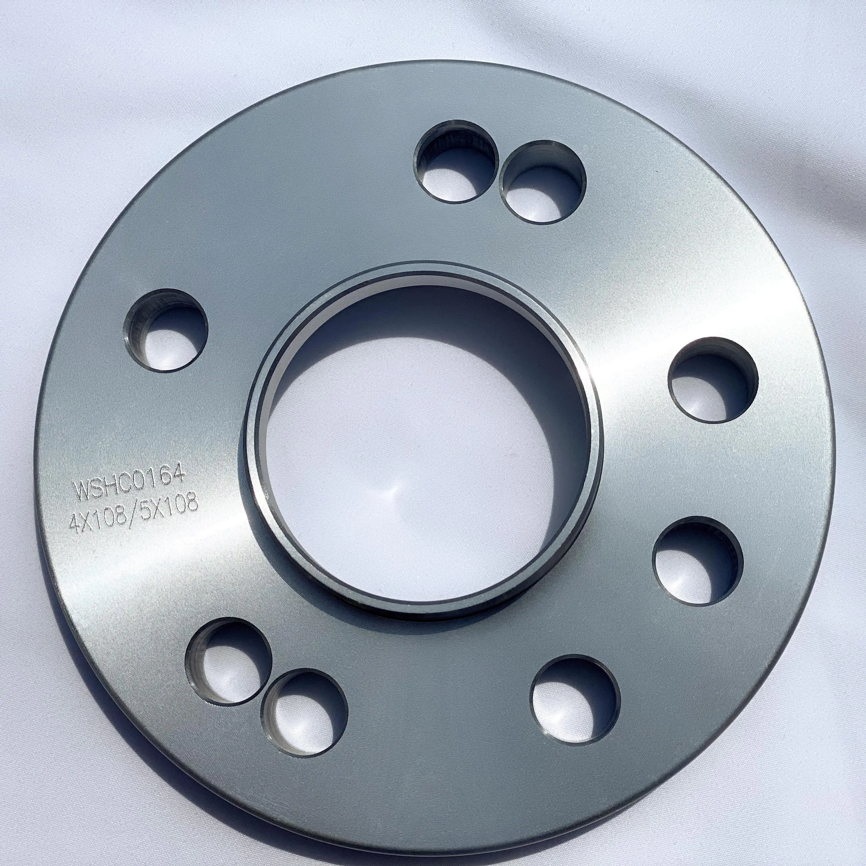 

Wheel Spacer Of The PCD 3x112/5x112 mm HUB 57.1mm 10mm Thickness Wheel Adapter 3*112/5*112-57.1-10
