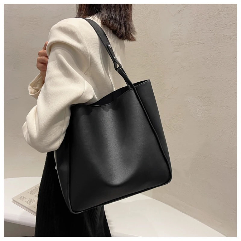 New Large Capacity PU Leather Female Tote Bag Retro Solid Color Shoulder Bag Shopping Travel Bag for Women