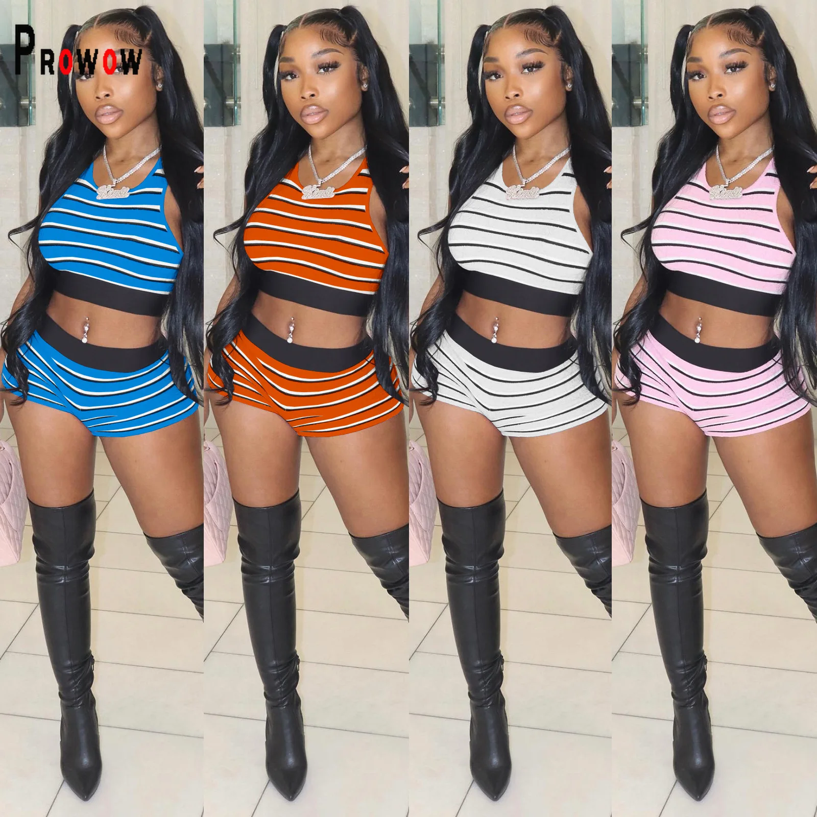 Костюм спортивный женский из двух предметов с принтом в полоску