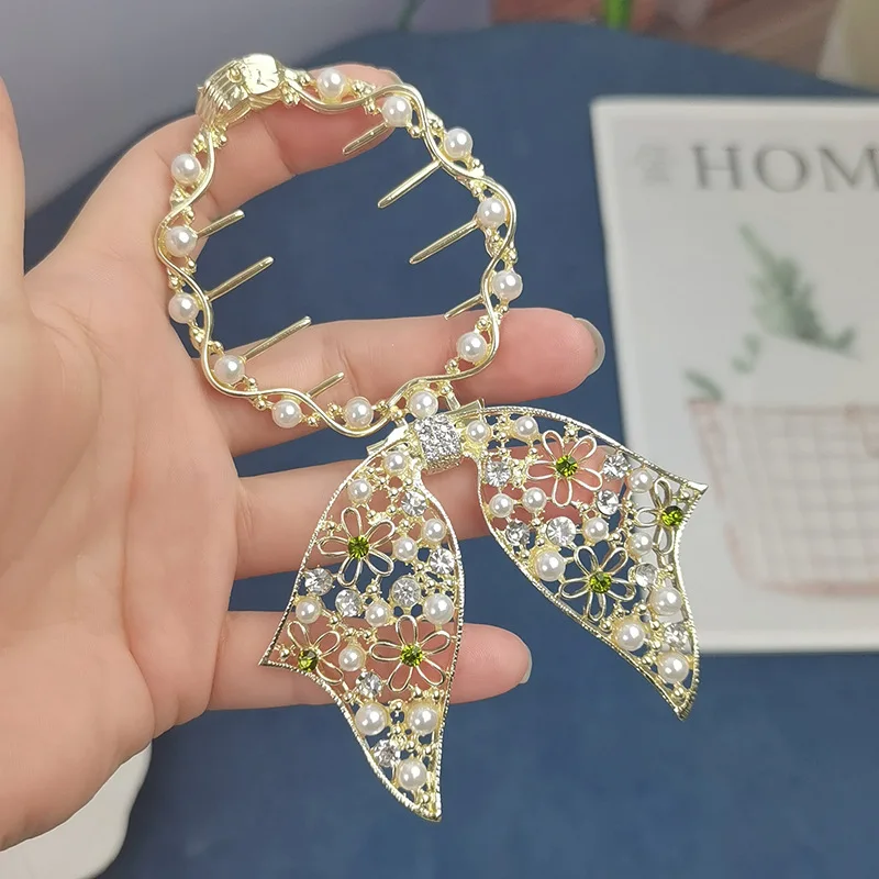 

High Grade Romantic Flower and Butterfly Hairpin Retro Pearl Ponytail Buckle Temperament Ball Head Hair Ornament Alloy Hairpin