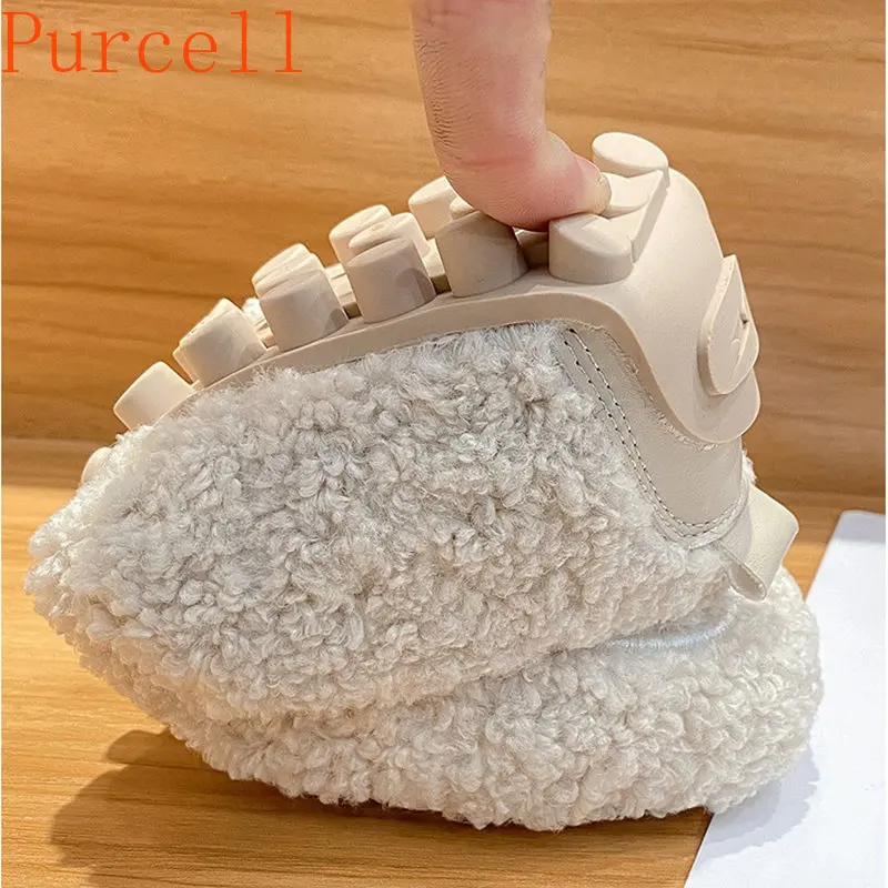 women's winter plush shoes Fashion chain round head design Outdoor leisure warm snow boots plus size loafers 41-43