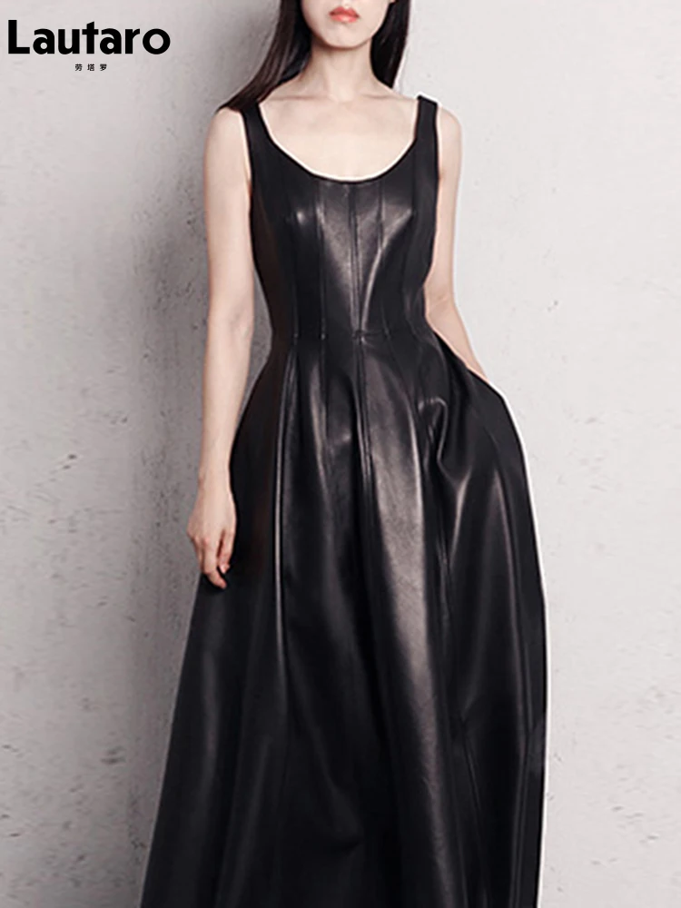 Lautaro Платье из мягкой искусственной кожи с облегающим силуэтом и пышной юбкой