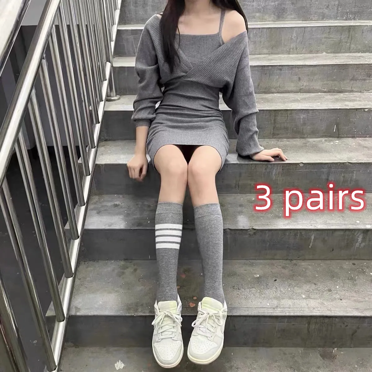 TB THOM Men's Socks Luxury Brand White 4-bar Stripes Socks Women's Cotton Casual Street Fashion Wholesale TB Stockings Ins 3 Pc