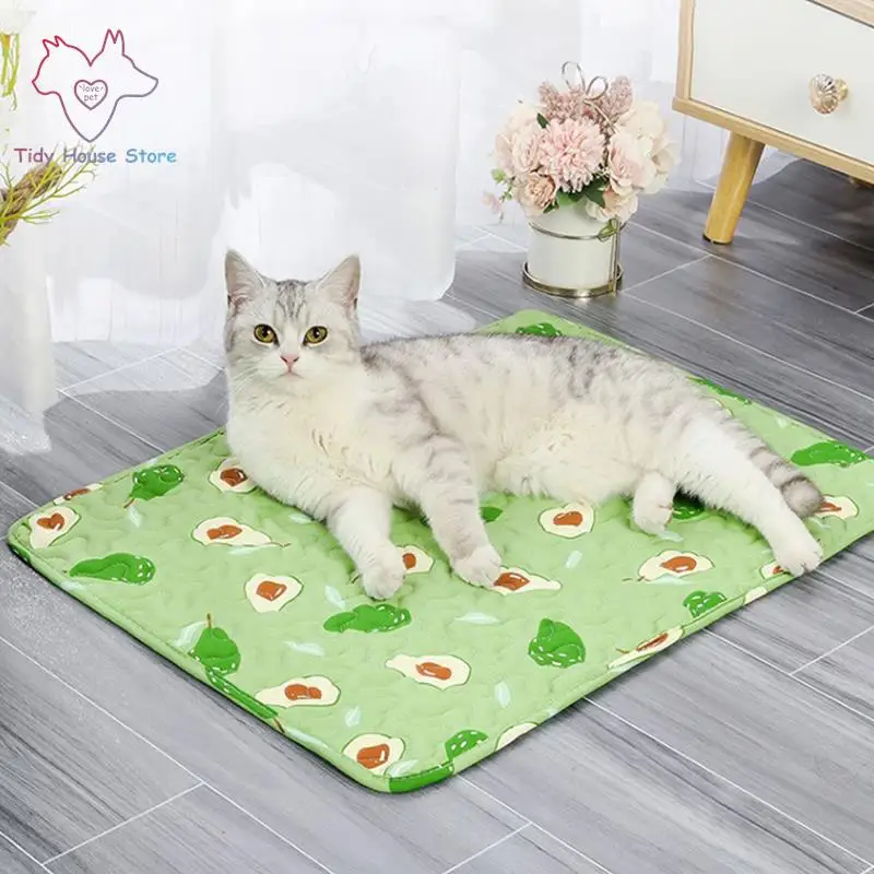 

Washable Pet Pee Pad Pet Diaper Mat Reusable Mats for Dogs Dog Bed Urine Washable Dog Training Pad Four Seasons Pet Mat Urine