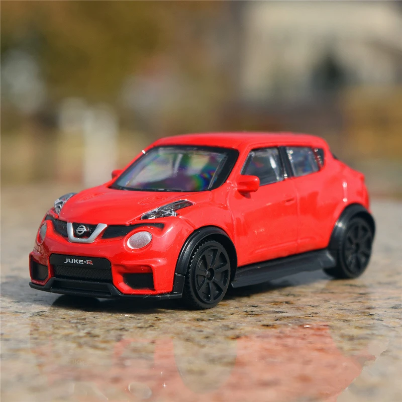 Модель автомобиля Bburago 1/43 Nissan JUKE SUV из сплава литая металлическая игрушка модель