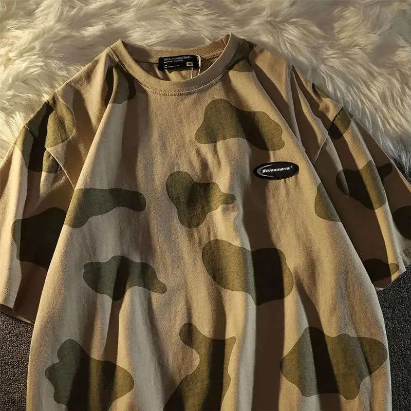 Женская футболка в стиле Харадзюку розовая с принтом молочного цвета и