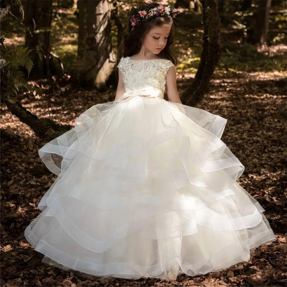 

Elegant Flower Girl Dresses Decal Fluffy Lace Sleeveless Cascading Kids Pageant Gowns For Weddings First Communion Dresses