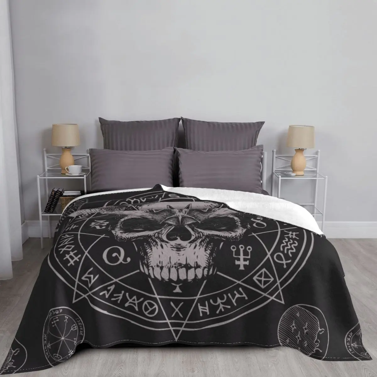 

Scary Skull Bat Flannel Blankets Magic Witchcraft Occult Vampire Novelty Throw Blankets for Sofa Bedding Lounge Plush Thin Quilt
