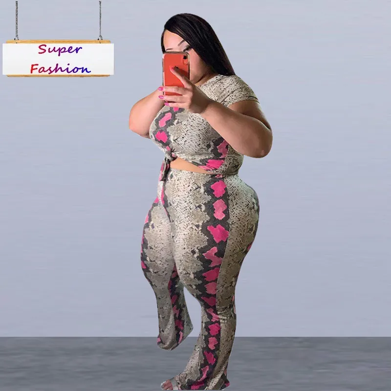 L-4XL summer 2021 Plus Size Sets Women clothing Fashion sexy snake print short sleeved top and pants two pieces outfit Wholesale