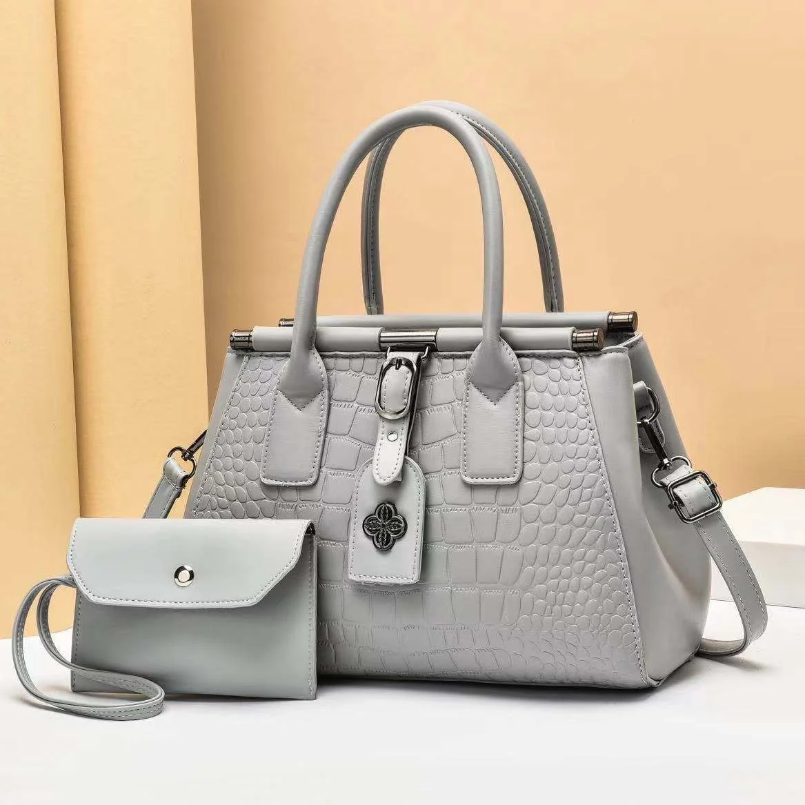 

New Boston women's bag style handbag One Shoulder Messenger Bag hand bags