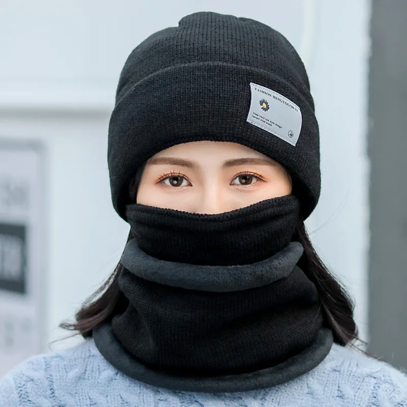 Рисунок 5 - Зимние шапки-бини