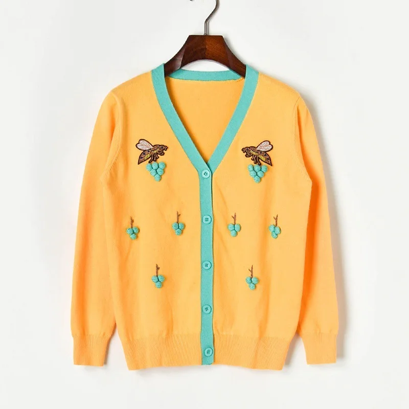 

Vintage Knitted Cardigan Brand Fall Bee Patch Contrast Color Fur Ball V-neck Long-sleeved Sweater Cute Knitting Women's Cardigan