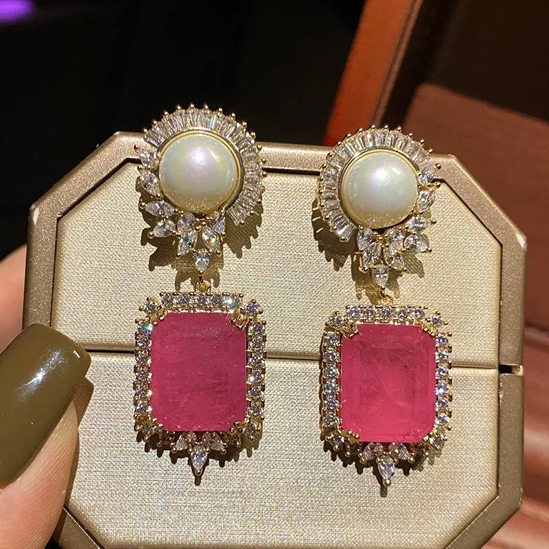 

Женские серьги-подвески из серебра 925 пробы, с фианитом