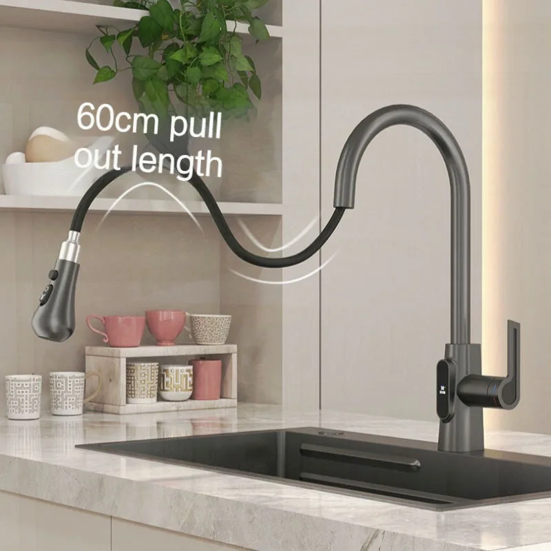 Кухонный смеситель с цифровым дисплеем для холодной и горячей воды распылитель