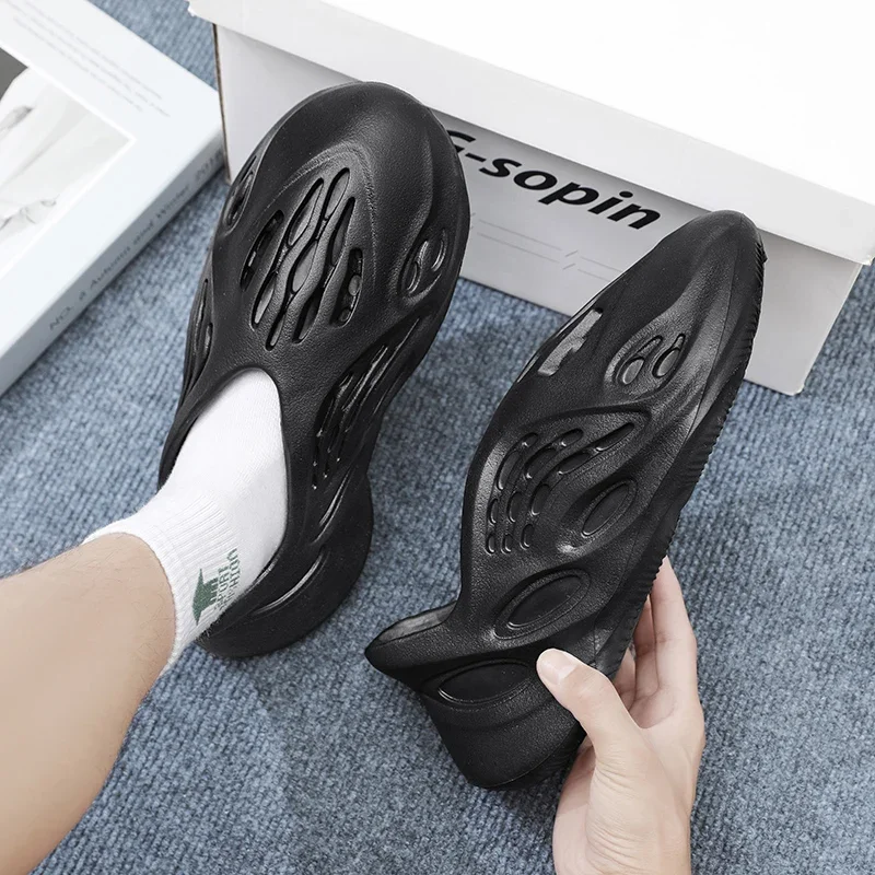 Рисунок 6 - Мужские летние тапочки