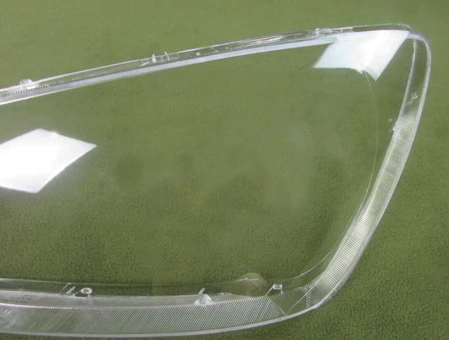 Стекло фары передняя правая рено логан 2. Стекло передней фары логан. Стекло фары логан 2 артикул. Стекло передней фары логан. Стекло фары рено сандеро 1.