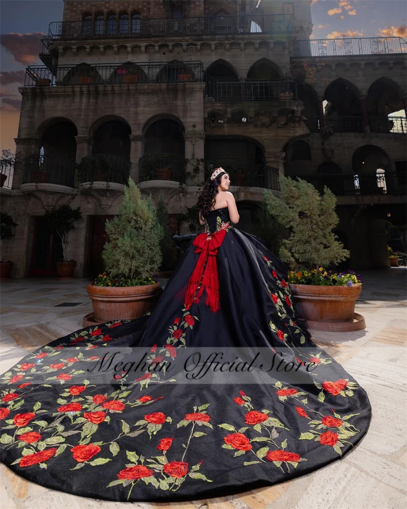 Фото Черное милое платье Quinceanera 2024, платье для выпускного вечера с аппликацией, бальное платье с оборками, многоуровневое пышное роскошное сладкое платье 16 15 по индивидуальному заказу №2