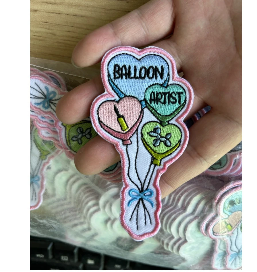 Нашивки с вышивкой на заказ термоклейкие нашивки для одежды сделай сам дизайн